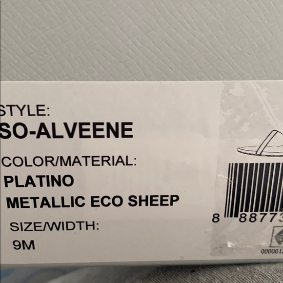 Women’s sole society Alveene Gold Heels NIB - Picture 6 of 6